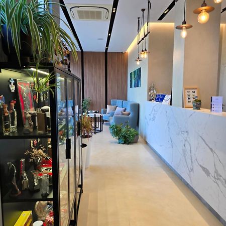 Bel Ami Suita Hotel 奥里库姆 外观 照片