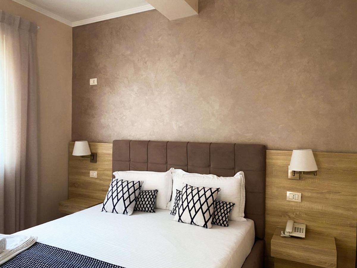 Bel Ami Suita Hotel 奥里库姆 外观 照片
