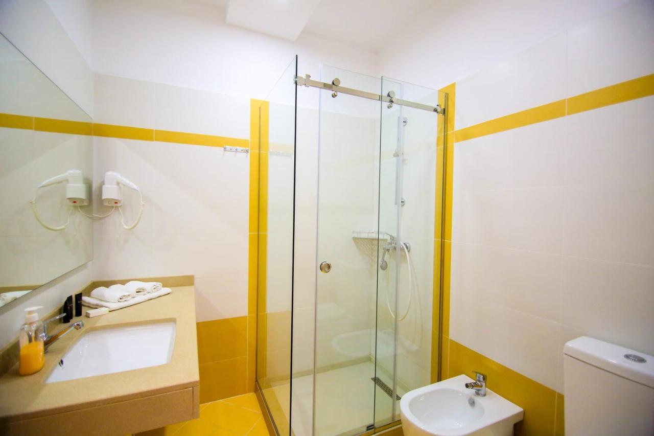 Bel Ami Suita Hotel 奥里库姆 外观 照片